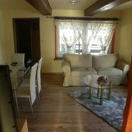 Апартаменты Z Ogrodem - Wiejska *